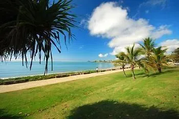 ****  Yeppoon Surfside Motel Australia